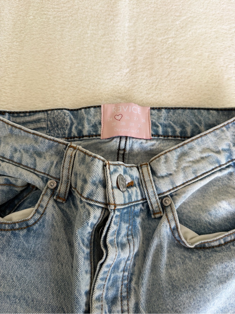 Jeans - Picture 2 of 3
